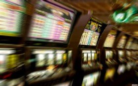 Live betting interface for Erek Erek